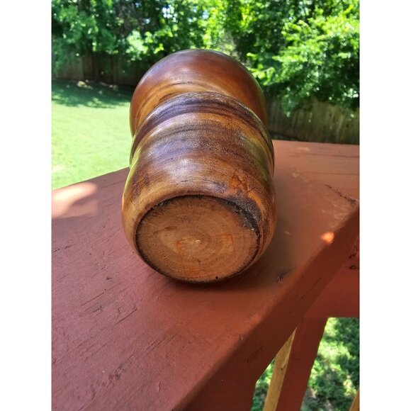 Vintage Handcrafted Wooden Kokeshi Doll With Floral Details & Red Hat - Picture 4 of 5